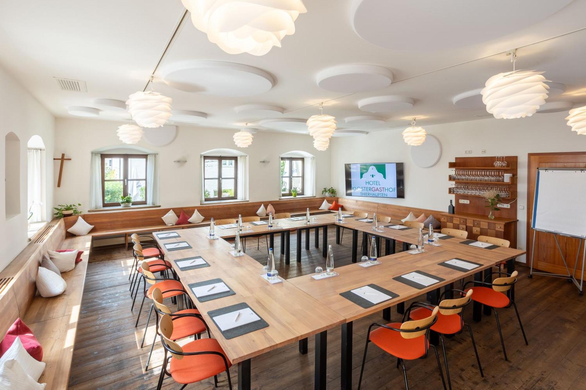 Hotel Klostergasthof Thierhaupten Екстер'єр фото