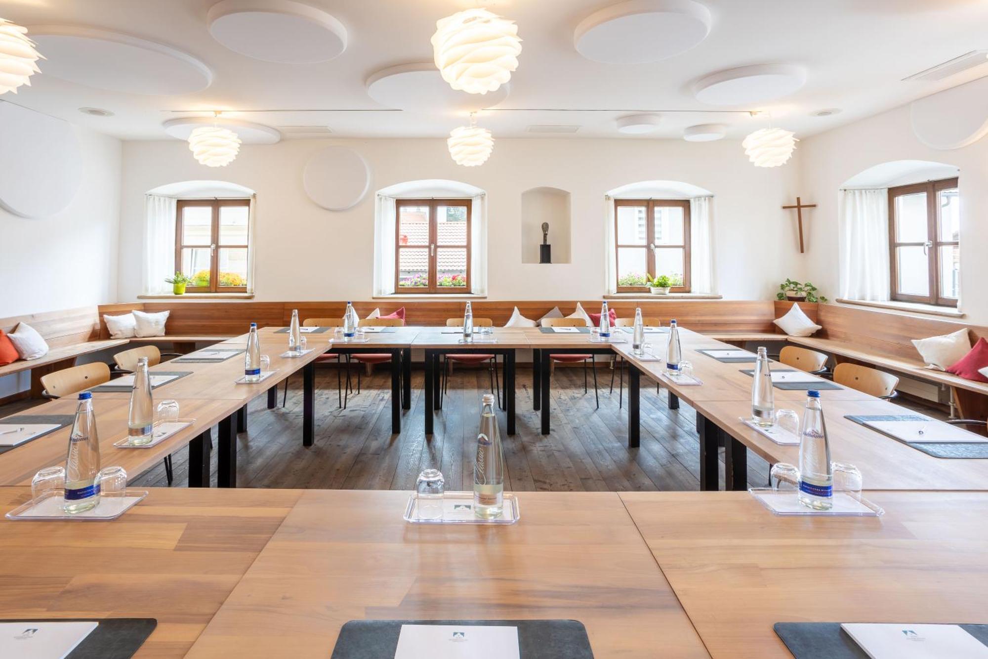 Hotel Klostergasthof Thierhaupten Екстер'єр фото