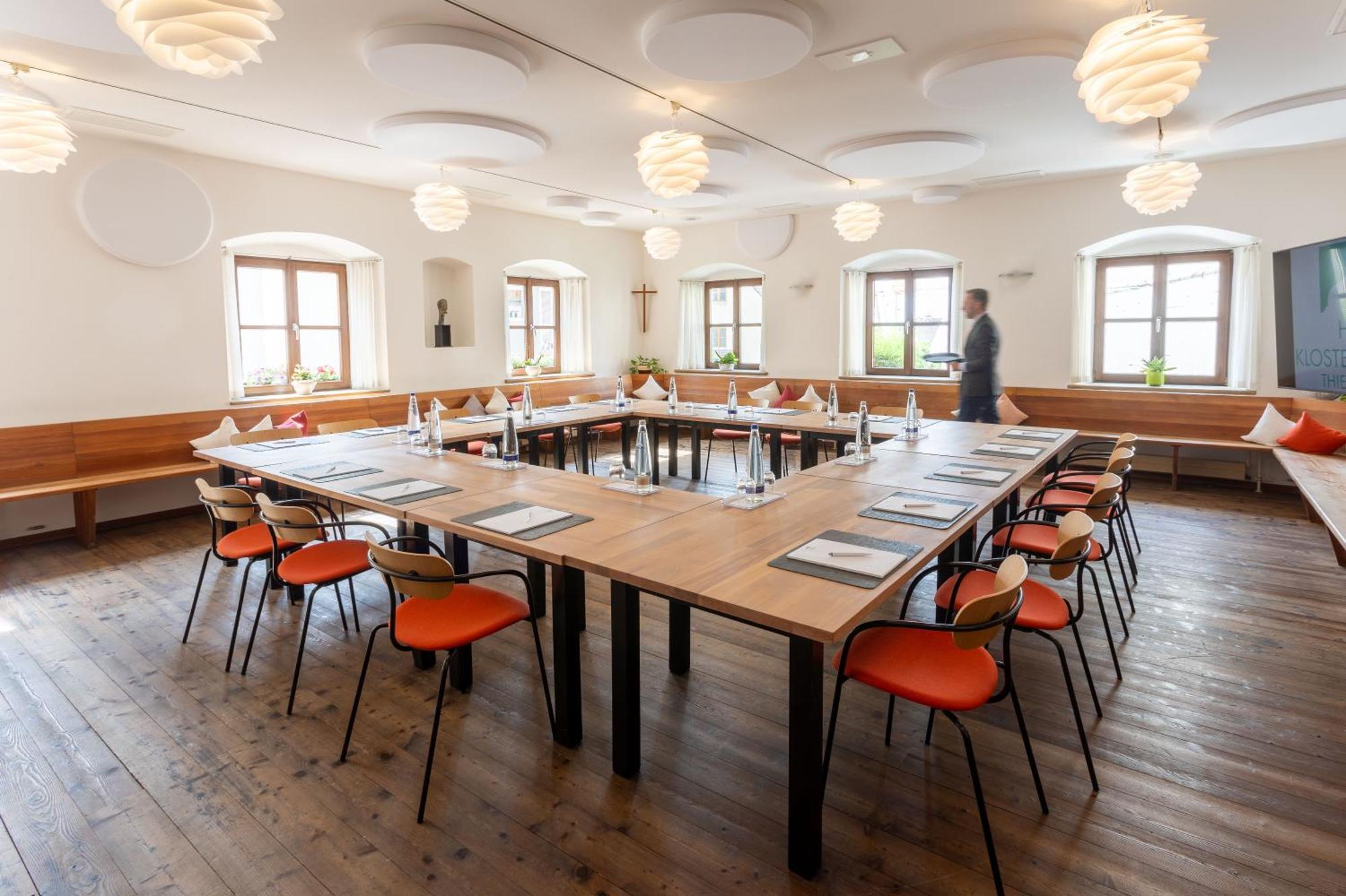 Hotel Klostergasthof Thierhaupten Екстер'єр фото