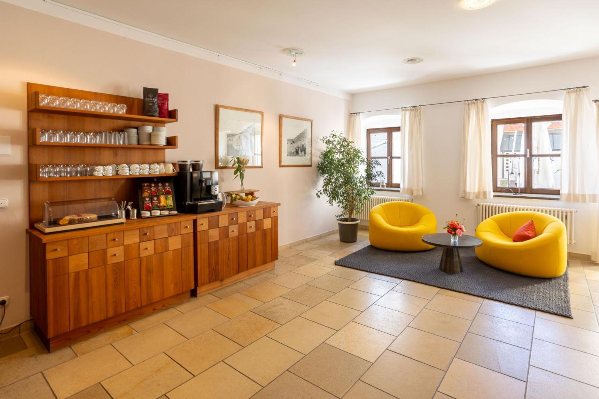 Hotel Klostergasthof Thierhaupten Екстер'єр фото