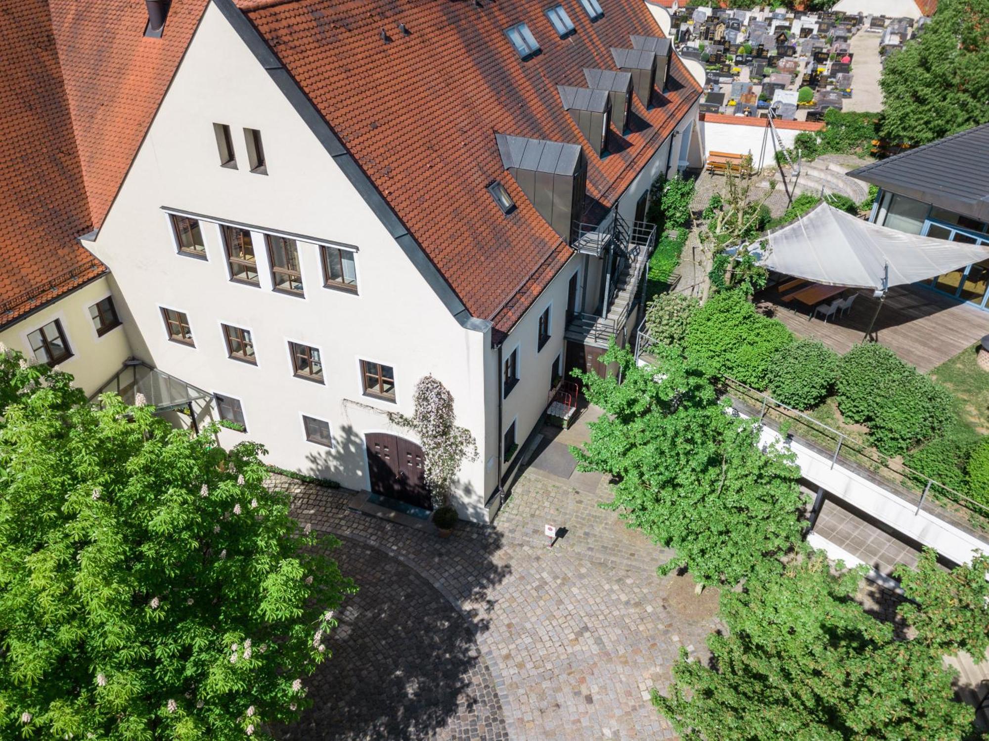 Hotel Klostergasthof Thierhaupten Екстер'єр фото